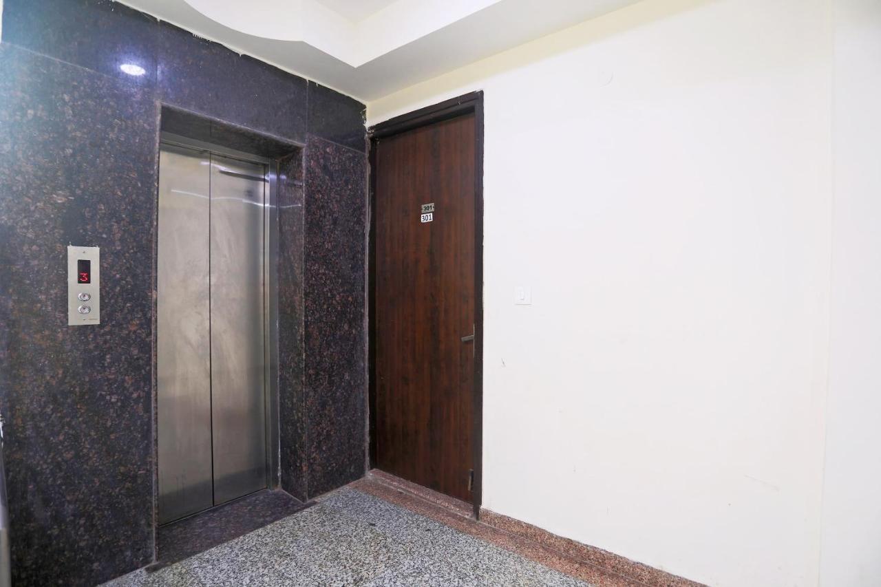 Hotel Rampal Palace Нью-Дели Экстерьер фото